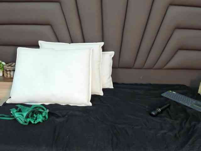 Ashley-Miller26 webcam