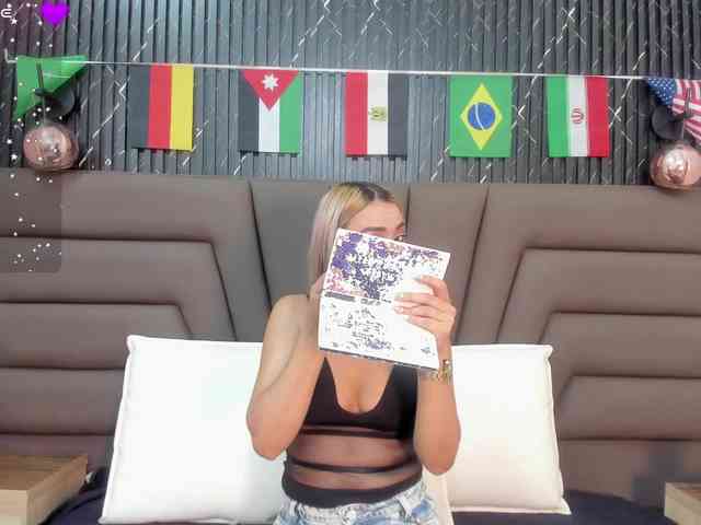 Ashley-Miller26 webcam