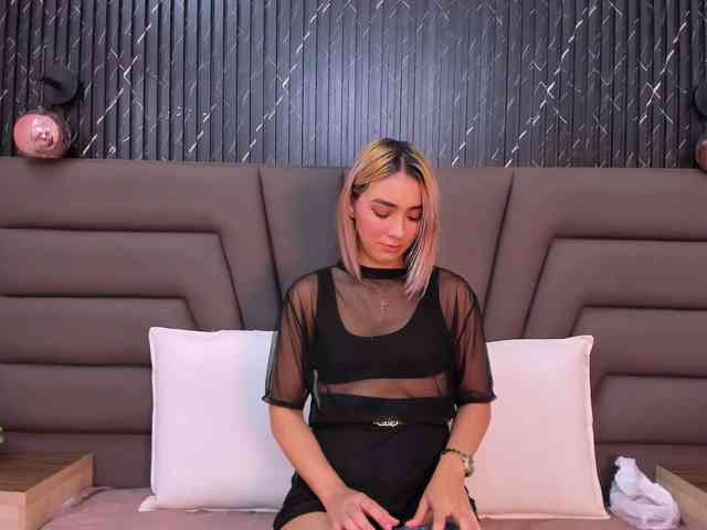 Ashley-Miller26 webcam
