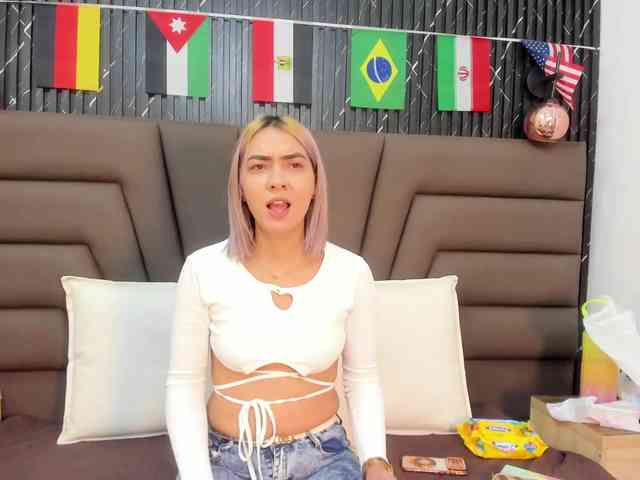 Ashley-Miller26 webcam