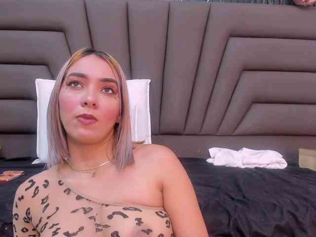 Ashley-Miller26 webcam