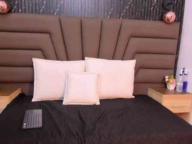 Ashley-Miller26 webcam