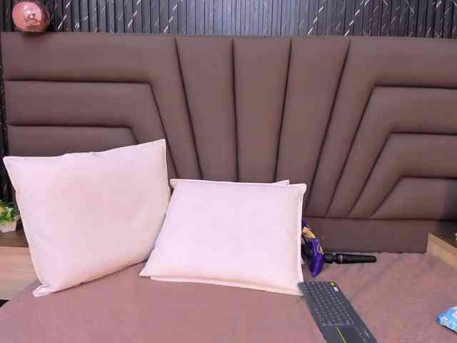 Ashley-Miller26 webcam