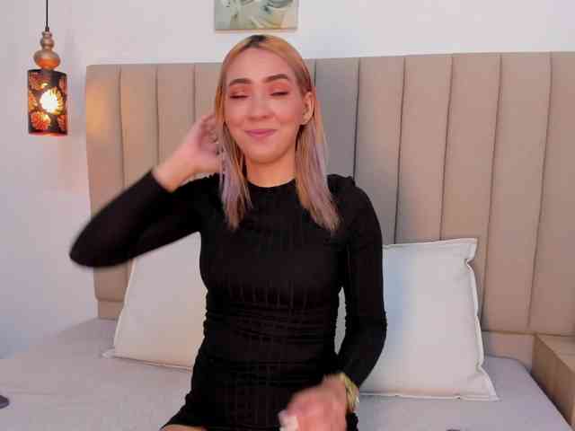 Ashley-Miller26 webcam