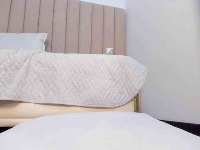 Ashley-Miller26 webcam