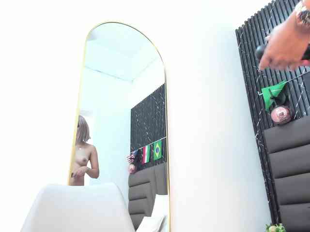 Ashley-Miller26 webcam