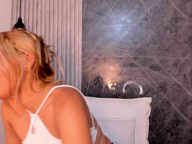 Ashley-Miller26 webcam