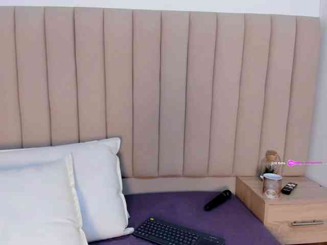 Ashley-Miller26 webcam