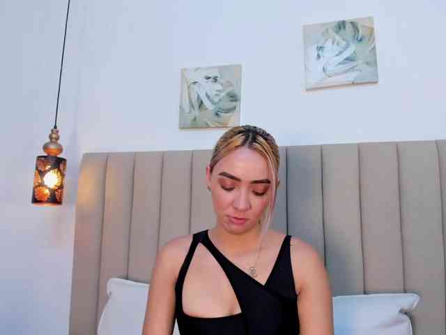 Ashley-Miller26 webcam