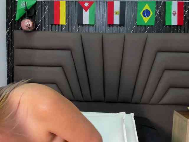 Ashley-Miller26 webcam