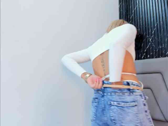 Ashley-Miller26 webcam