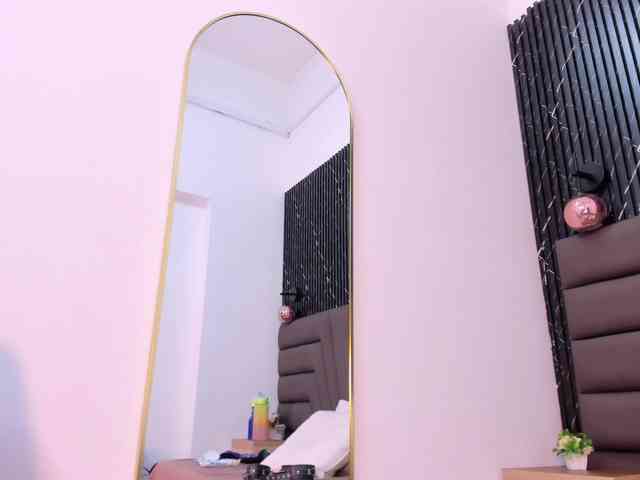Ashley-Miller26 webcam