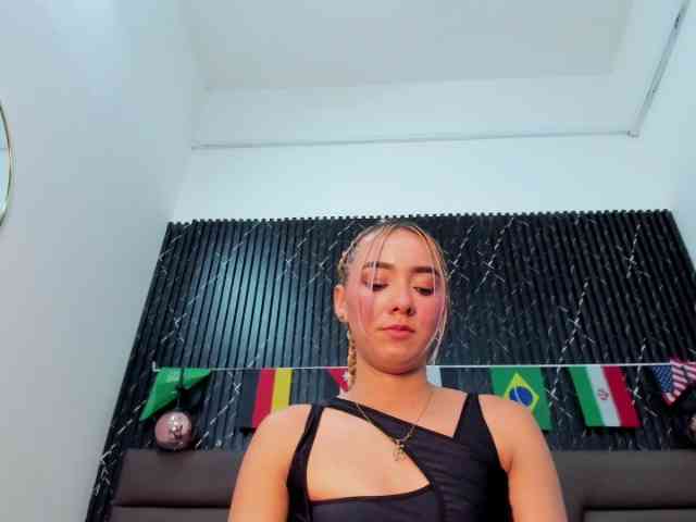 Ashley-Miller26 webcam