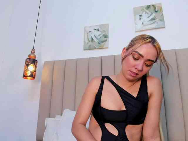 Ashley-Miller26 webcam