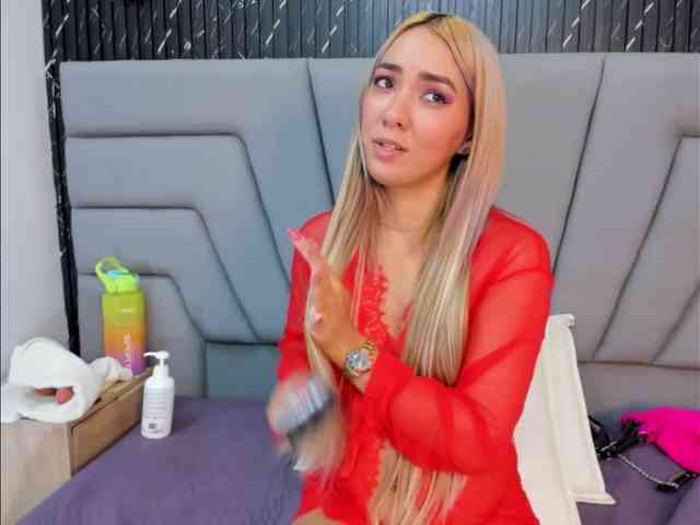 Ashley-Miller26 webcam