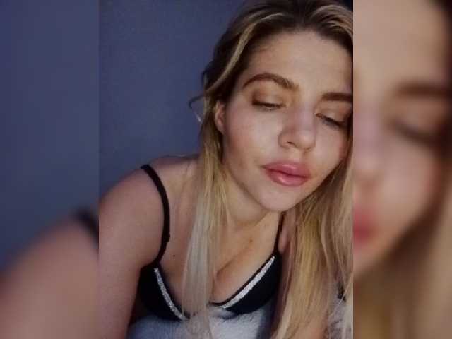 Sweet-Beauty live cam on BongaCams