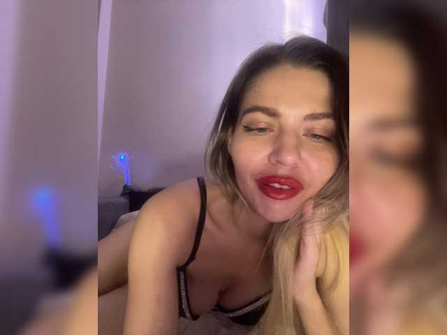 Sweet-Beauty live cam on BongaCams