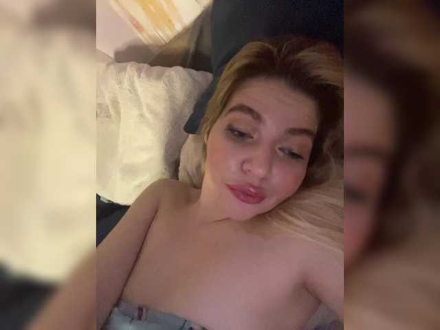 Sweet-Beauty live cam on BongaCams