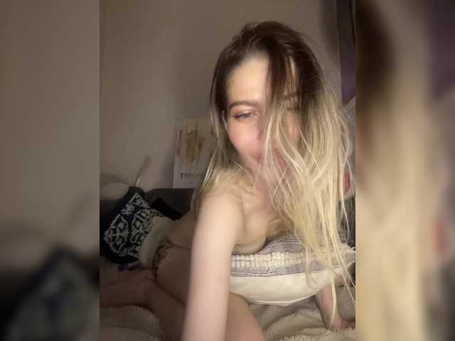 Sweet-Beauty live cam on BongaCams