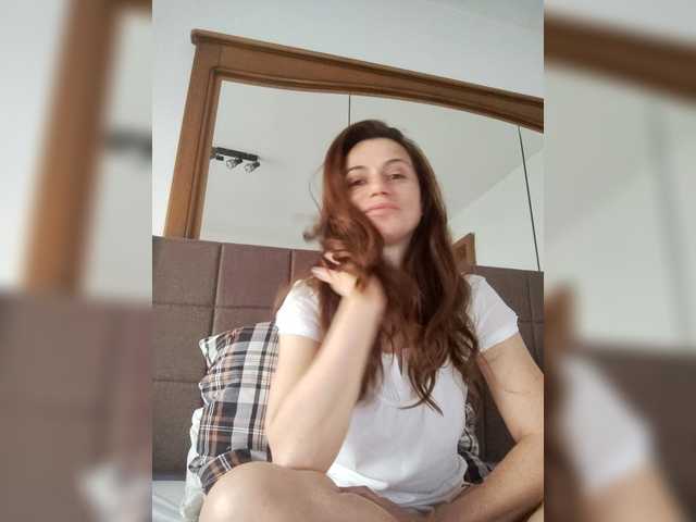 Kesarra55's BongaCams show and profile