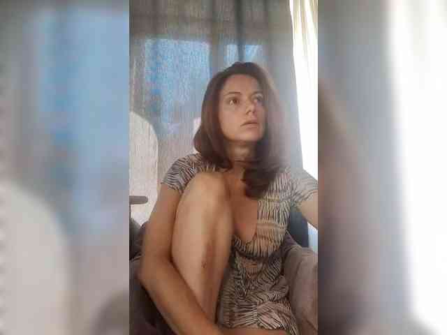 Kesarra55 Live Webcam on BongaCams