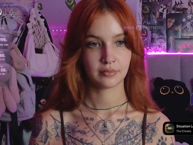 GoodyGirl live cam