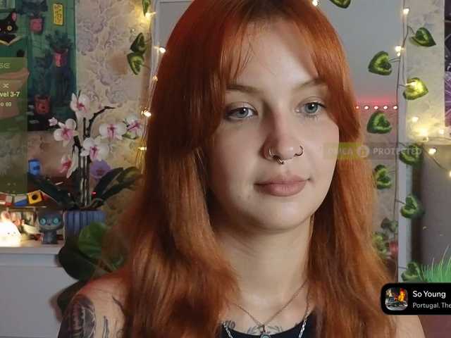 le modèle LisLy est en webcam porno dans un show sur le site bongacams, il possède les tags suivants: White/Caucasian,Redhead,Shaved