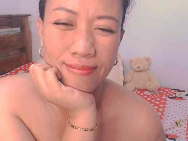 Lix_zyHorny33 webcam