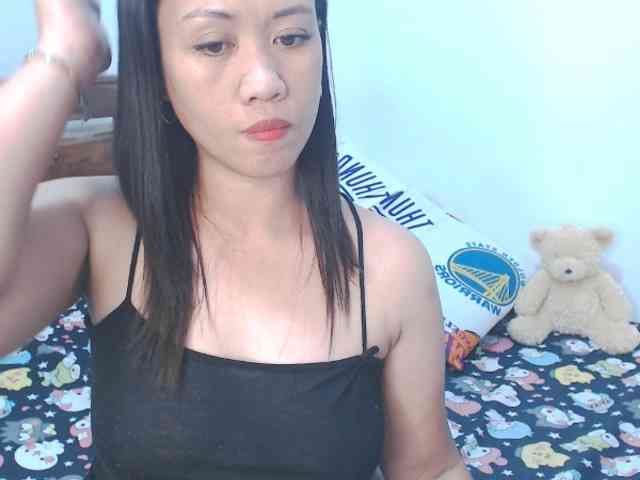 lhixyhorny Live Webcam on BongaCams