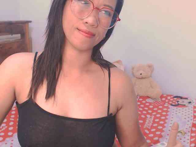 Lix_zyHorny33 webcam