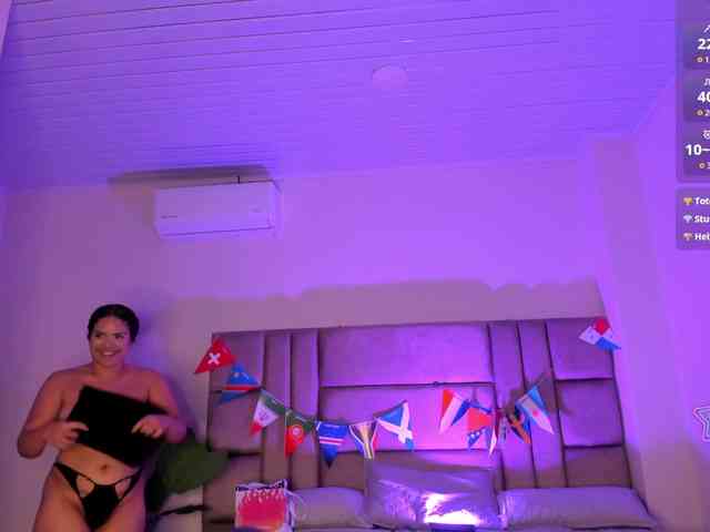 Ashley-12 webcam