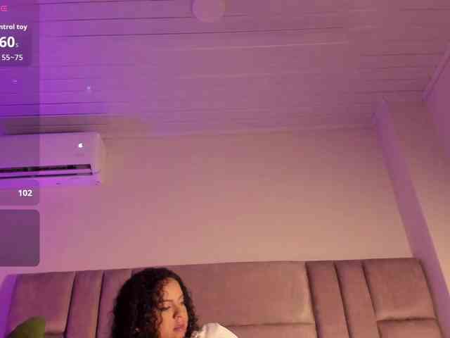 Ashley-12 webcam