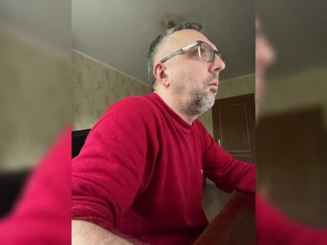 ZrelyiDrocher live cam on BongaCams
