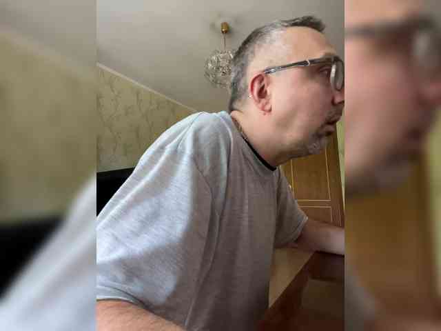 DDD777-7 Sex Cam Show
