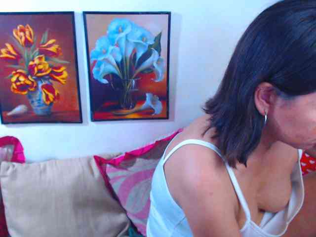 HornyShex89 webcam