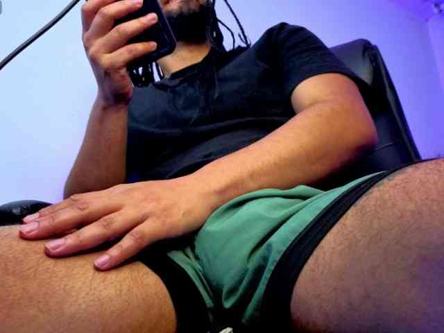 Ernesto-Rodrigue... Live Webcam on BongaCams