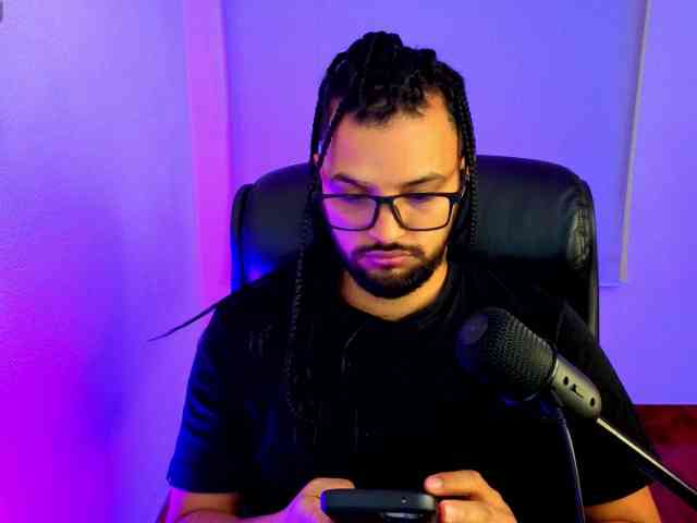 Ernesto-Rodrigue... Live Webcam on BongaCams