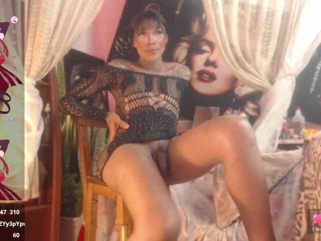 Kendalltaylor Live Webcam on BongaCams