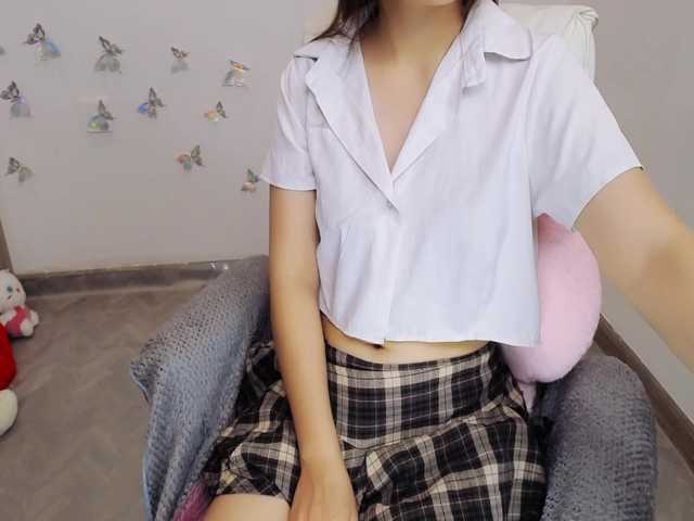 Angela19 live cam on BongaCams