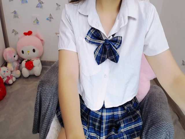 Angela19 live cam on BongaCams
