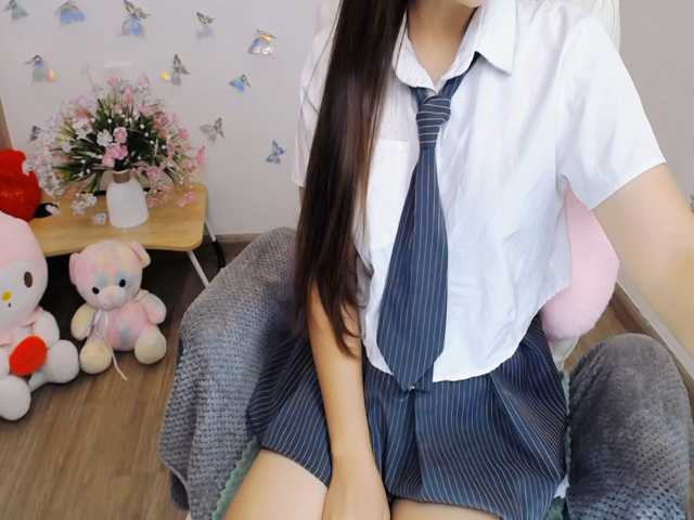 Angela19 live cam on BongaCams