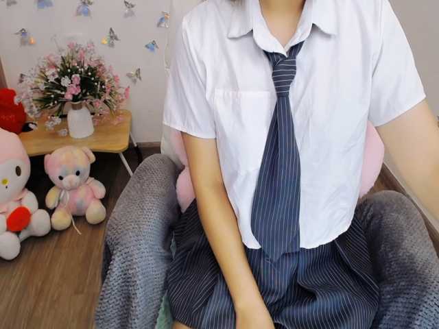 Angela19 live cam on BongaCams