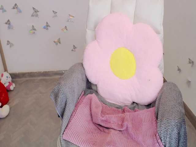 Angela19