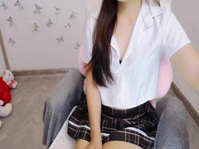 Angela19 live cam on BongaCams