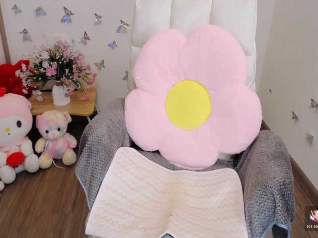 Angela19 live cam on BongaCams