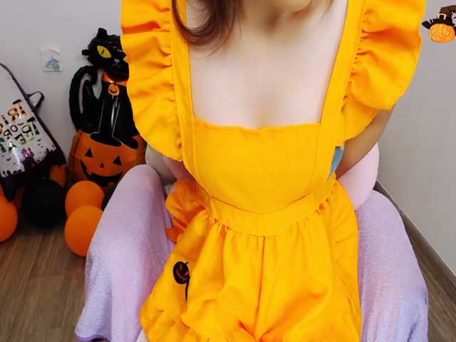 Angela19