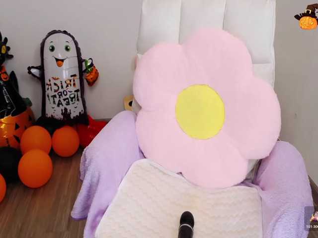 Angela19 live cam on BongaCams