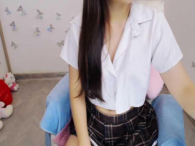 Angela19 live cam on BongaCams