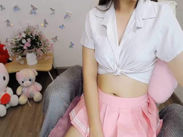 Angela19 live cam on BongaCams