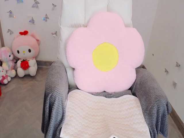 Angela19